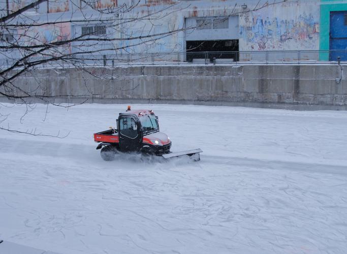 梦到在雪地(梦到在雪地上骑车)