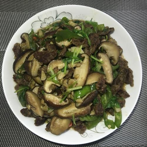 香菇的家常做法(牛肉炒香菇的家常做法)